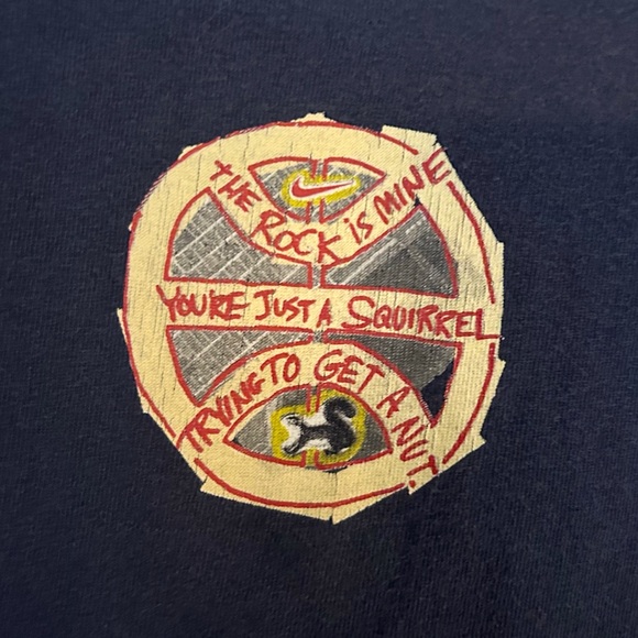 Vintage Nike Navy Blue Cotton Graphic T Shirt Youth Medium Yellow Basketball Y2K - Picture 4 of 8